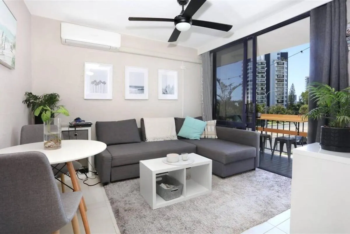 Modern Dual-Key Apt In The Heart Of Gc Gold Coast Ausztrália